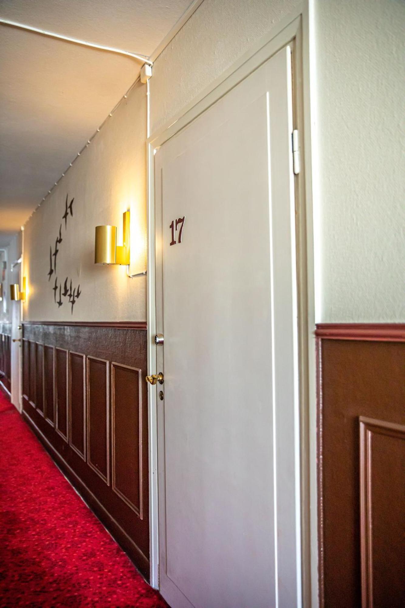 Saga Hotell Бурленге Екстер'єр фото